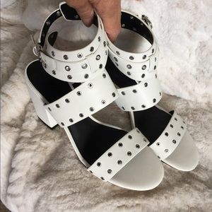 NWOT Leather Rebecca Minkoff Carter Grommet Sandals!💕